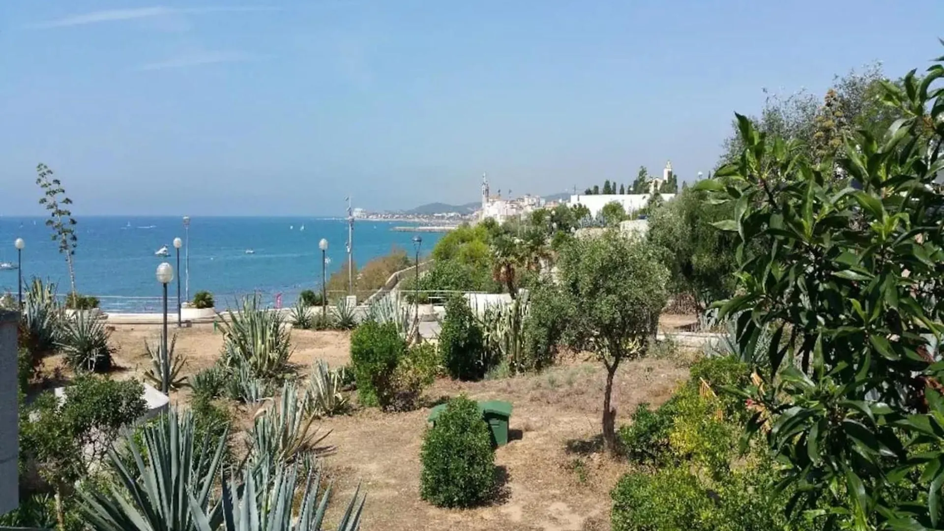 Comfortable House In Sitges With Shared Pool 0*,  Španělsko